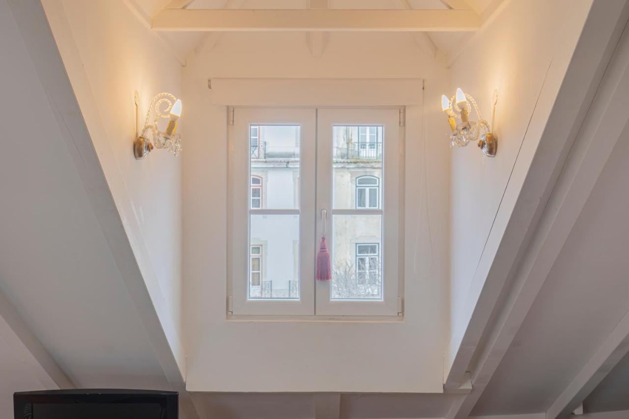 Lovelystay - Distinctive & Unique Next To Se Cathedral Of - 5 Min To Chiado Lisboa
